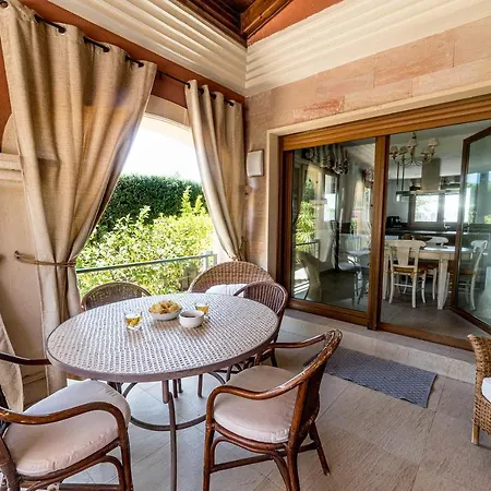 Private Martaver, Swiming Pool, Bbq & Pool Table فيلة