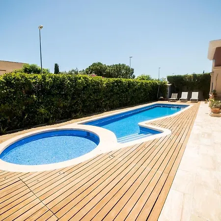 וילה Private Martaver, Swiming Pool, Bbq & Pool Table מוטקסאמל